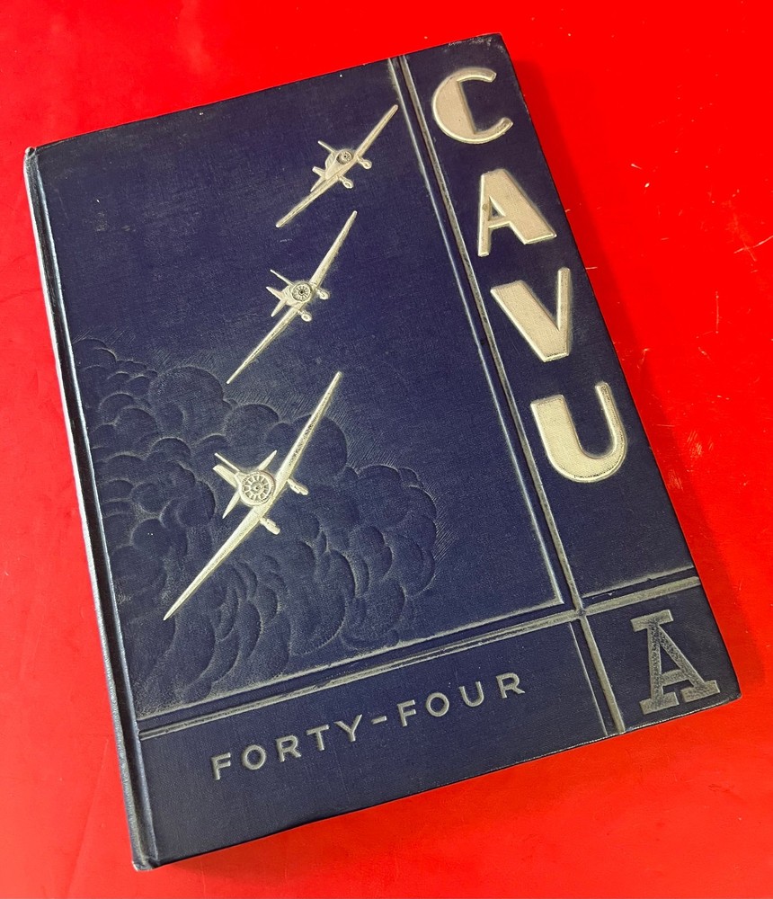 GOODFELLOW ARMY AIR FIELD  PILOT CLASS BOOK 44-A