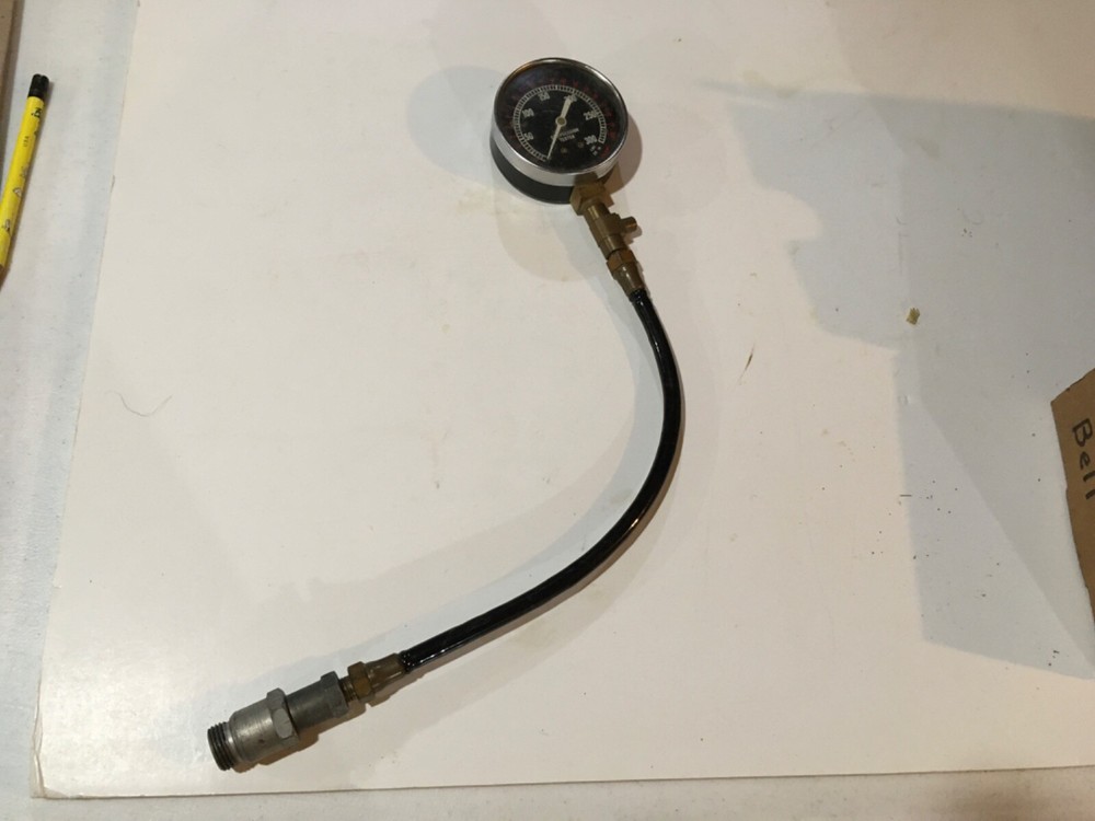 VINTAGE COMPRESSION TESTER