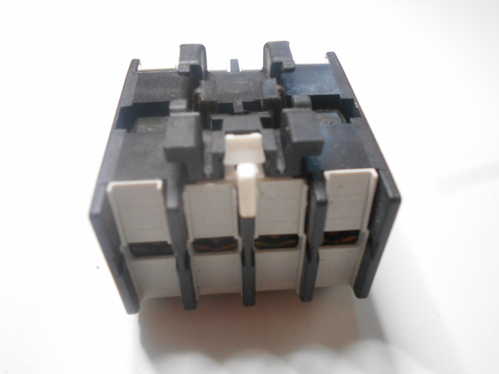 KLOCKNER MOELLER 04 DIL Contact