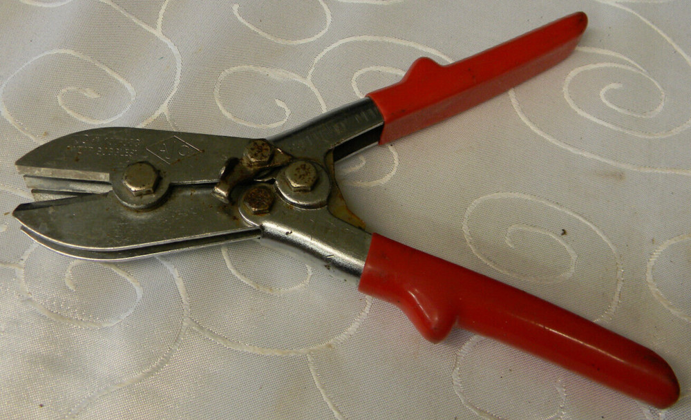AJC 9-1/2" LONG DOWNSPOUT/GUTTER END CAP CRIMPER #166-DSC