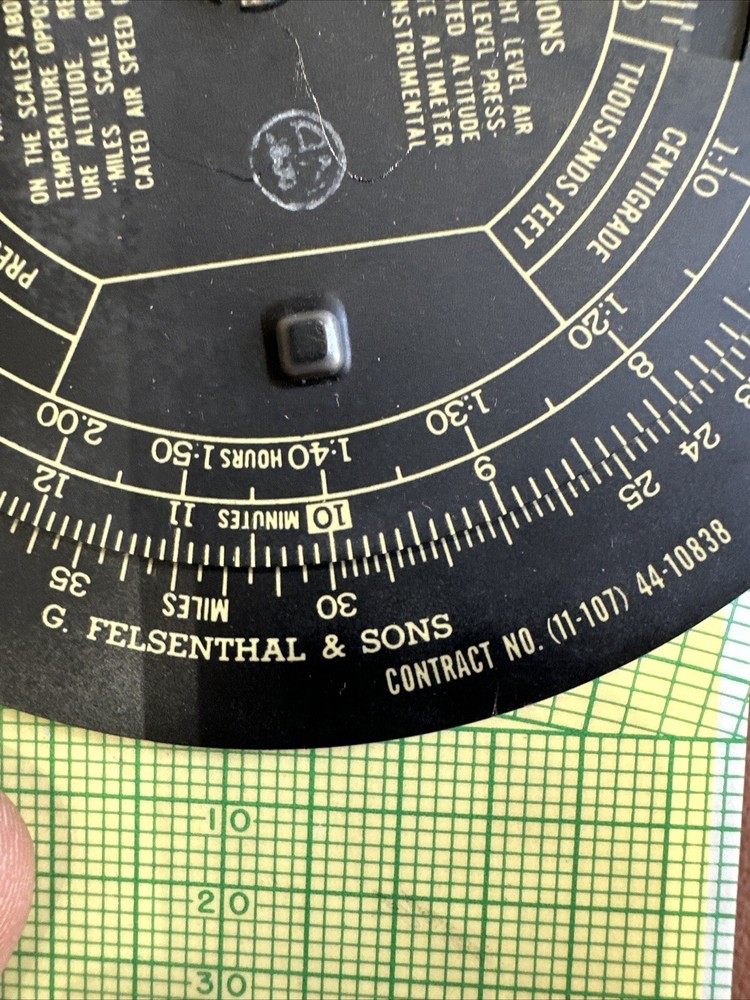 US NAVAL AVIATOR’S DEAD RECKONING COMPUTER W/CASE-AN-5835-1