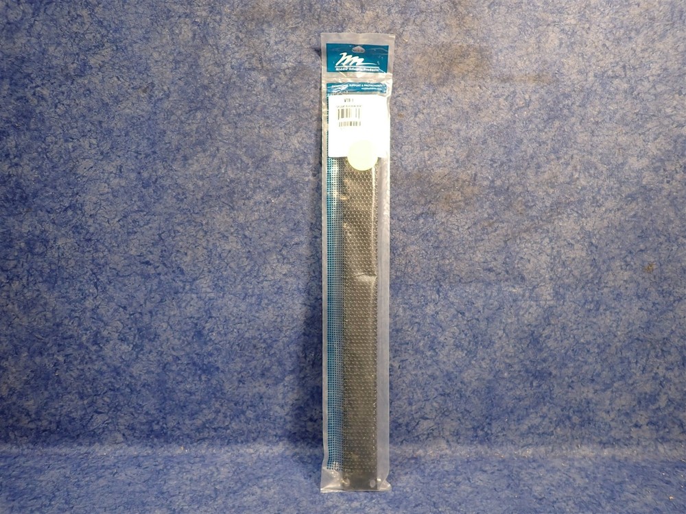 NEW Middle Atlantic VTB-1 1-Space Light Blocking Vent Panel (EC4)