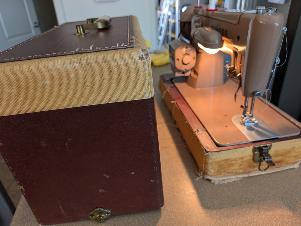 SINGER 306k Vintage Sewing Machine