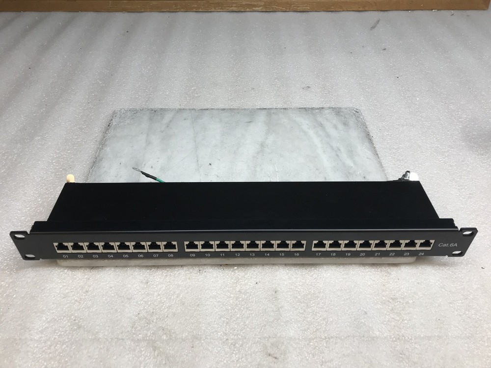 OPEN BOX Monoprice Entegrade Series Cat6A 19in 1U Patch Panel 39752