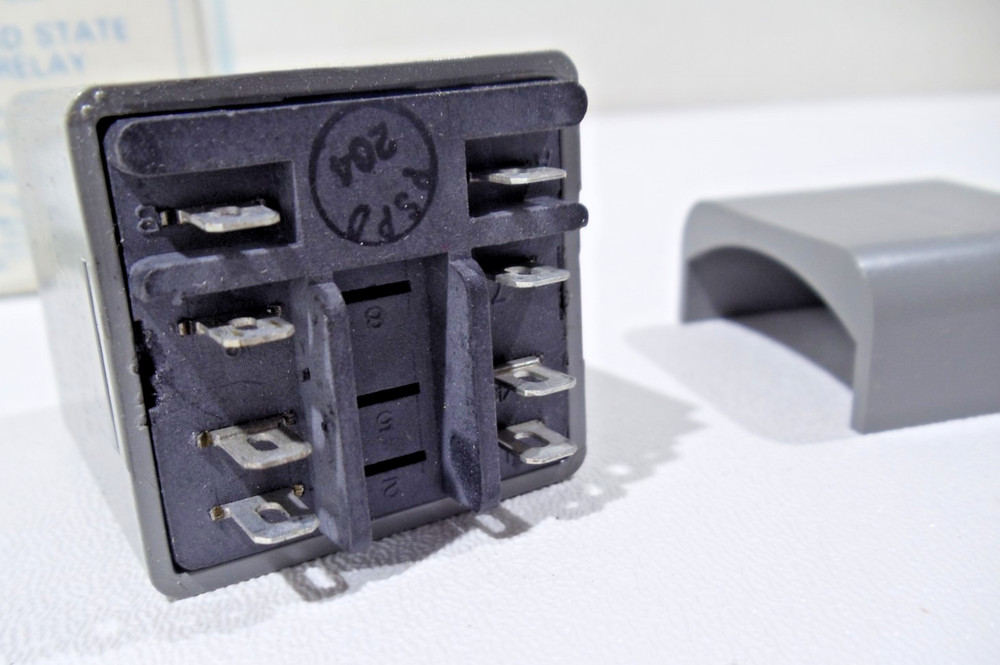 Electronics Corporation 8-545 Solid State Relay Photoswitch