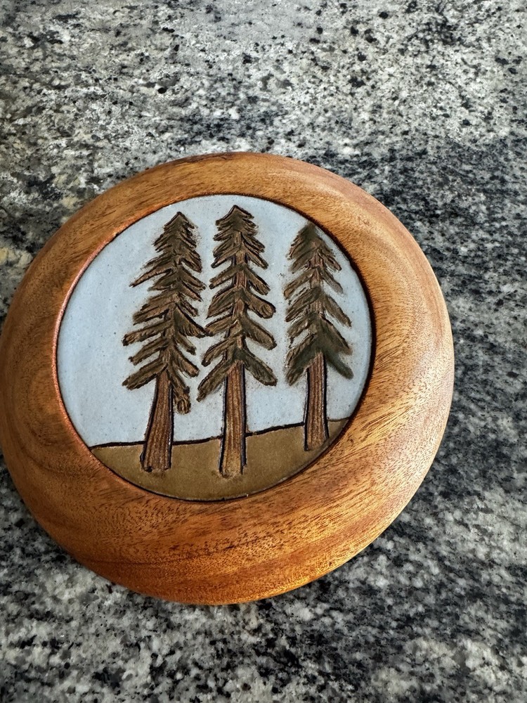 Table Trivet Pine Tree Ceramic 70-89’s Pottery