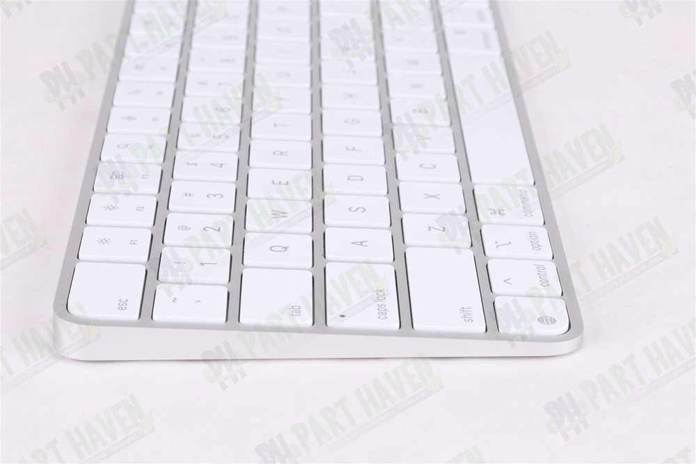 Apple USB-C Desk Set in Silver Magic Keyboard Touch ID Magic Mouse Braided Cable
