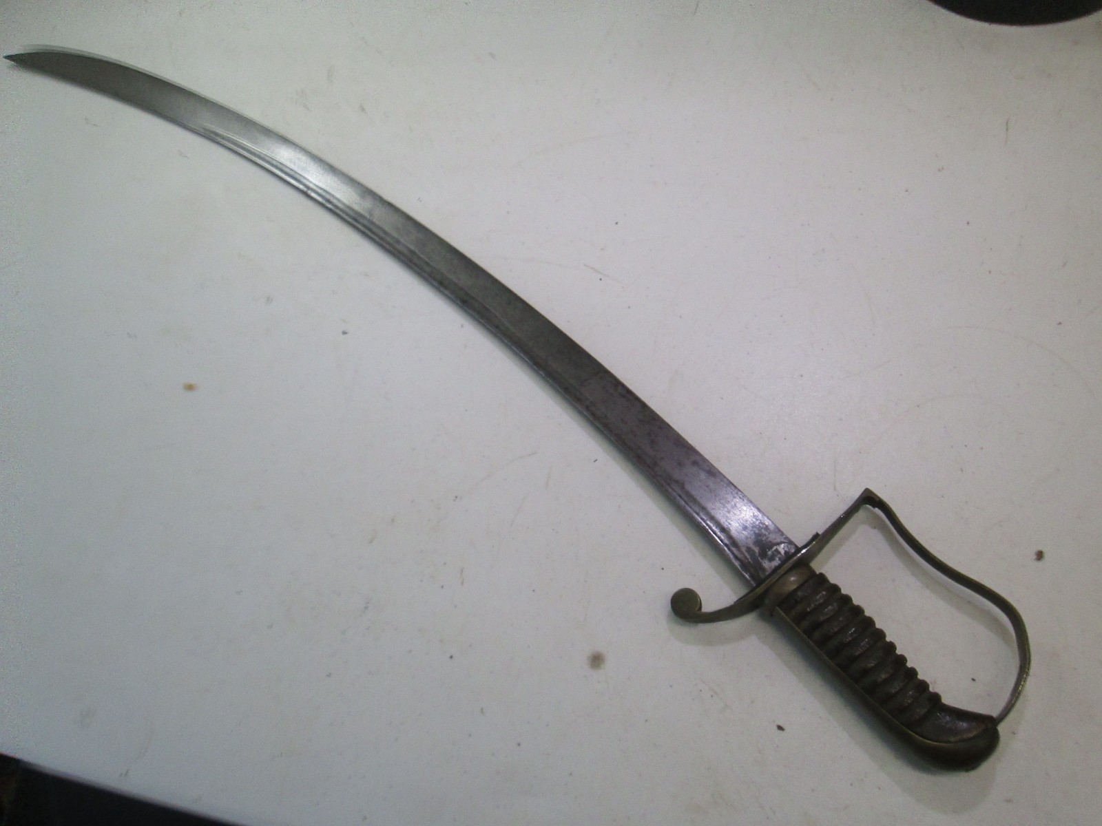 EARLY US CAVALRY SWORD NO SCABBARD GROOVED ETCHED BLADE UNMARKED