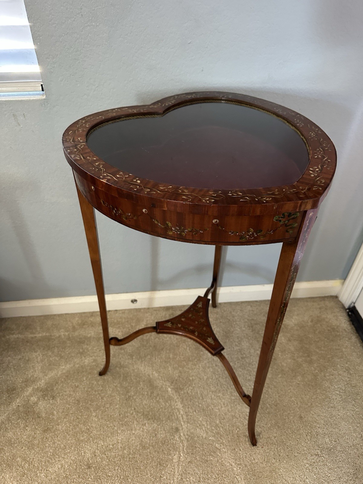 ANTIQUE FRENCH HEART SHAPED HAND PAINTED BIJOUTERIE DISPLAY TABLE