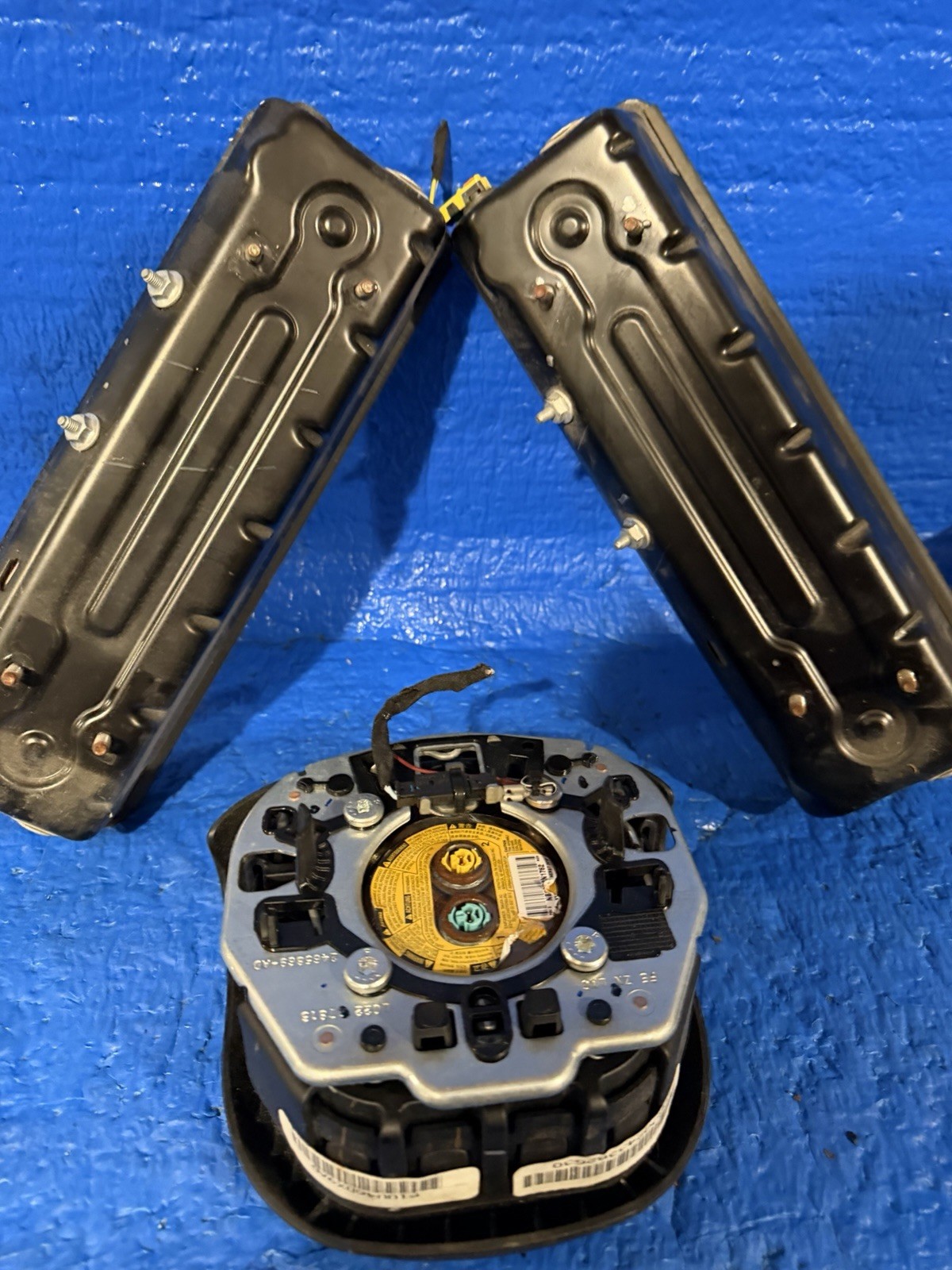 2014-2015-2016-2017-2018-Jeep Cherokee Driver Wheel & ( LH & RH ) Knee Airbag