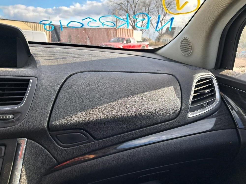 ENCORE 2013 Glove Box 4861490