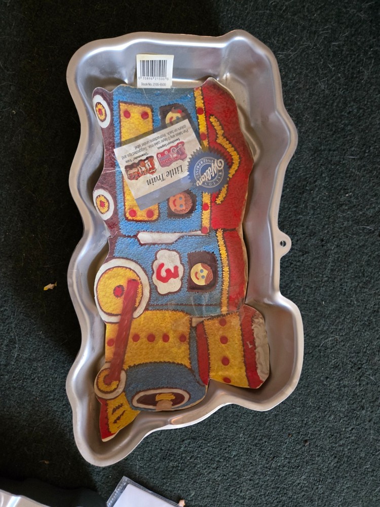 wilton vintage character cake pans