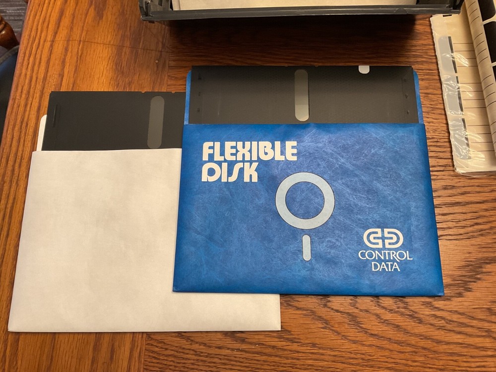 15 Wabash Diskettes, Case Plus More