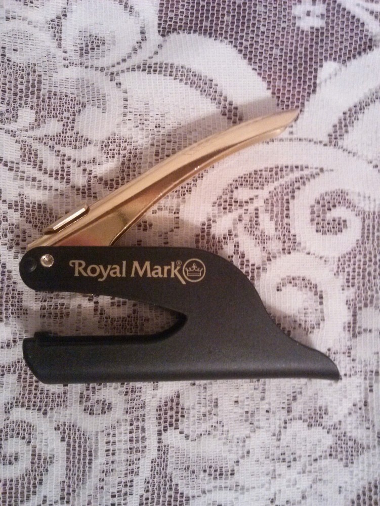 Royal Mark Embossing Tool in VGUC !