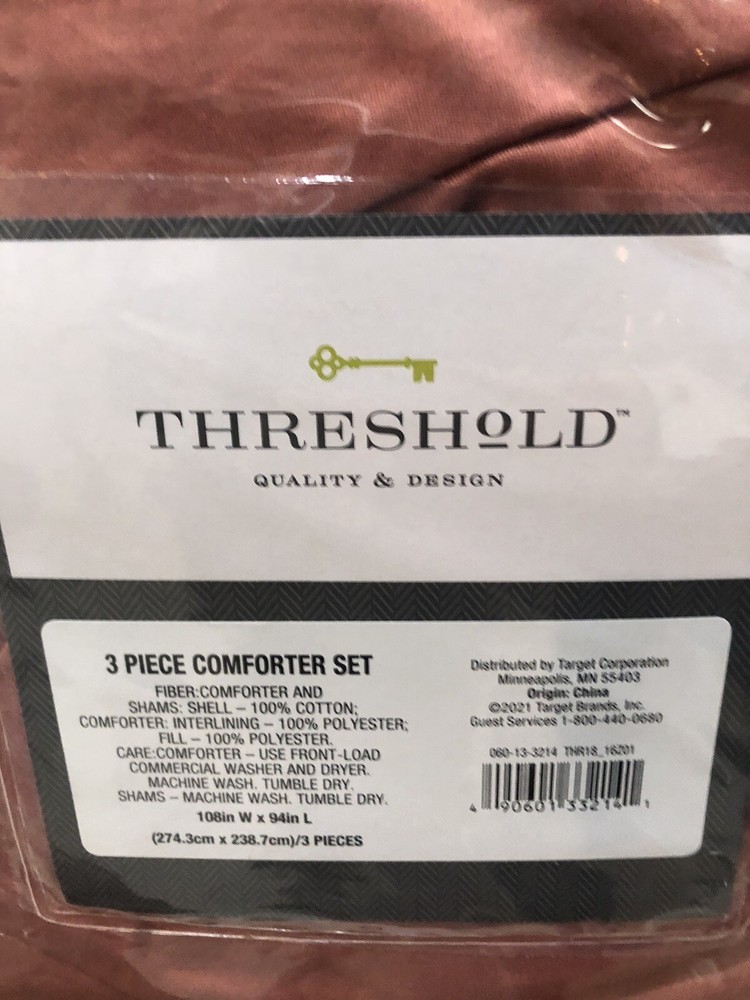 Threshold Comforter Set Rose King or California King