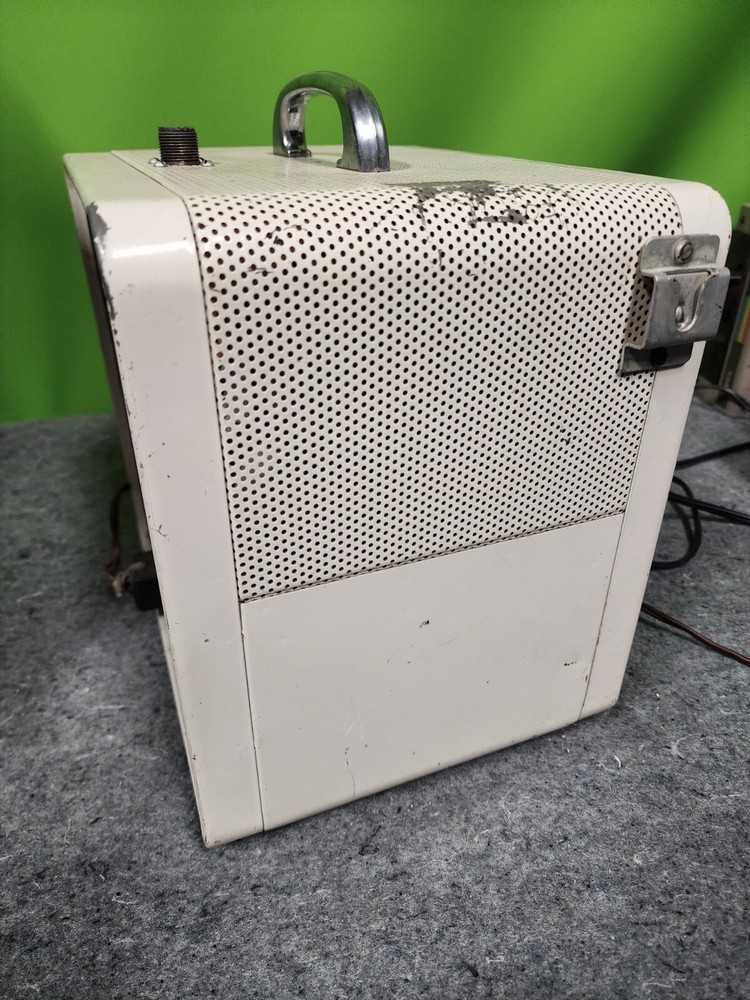 Gonset Communicator III Transmitter Receiver Ham Radio Vacuum Tube POWERS ON