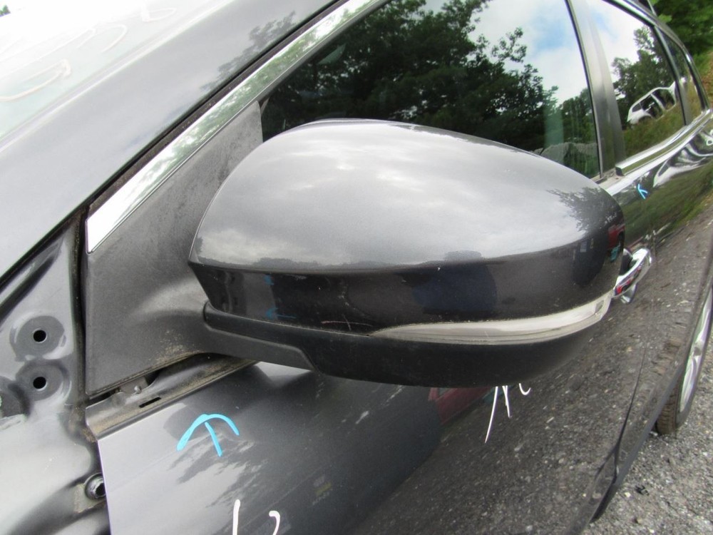 CX-9 2013 Glove Box 1064004