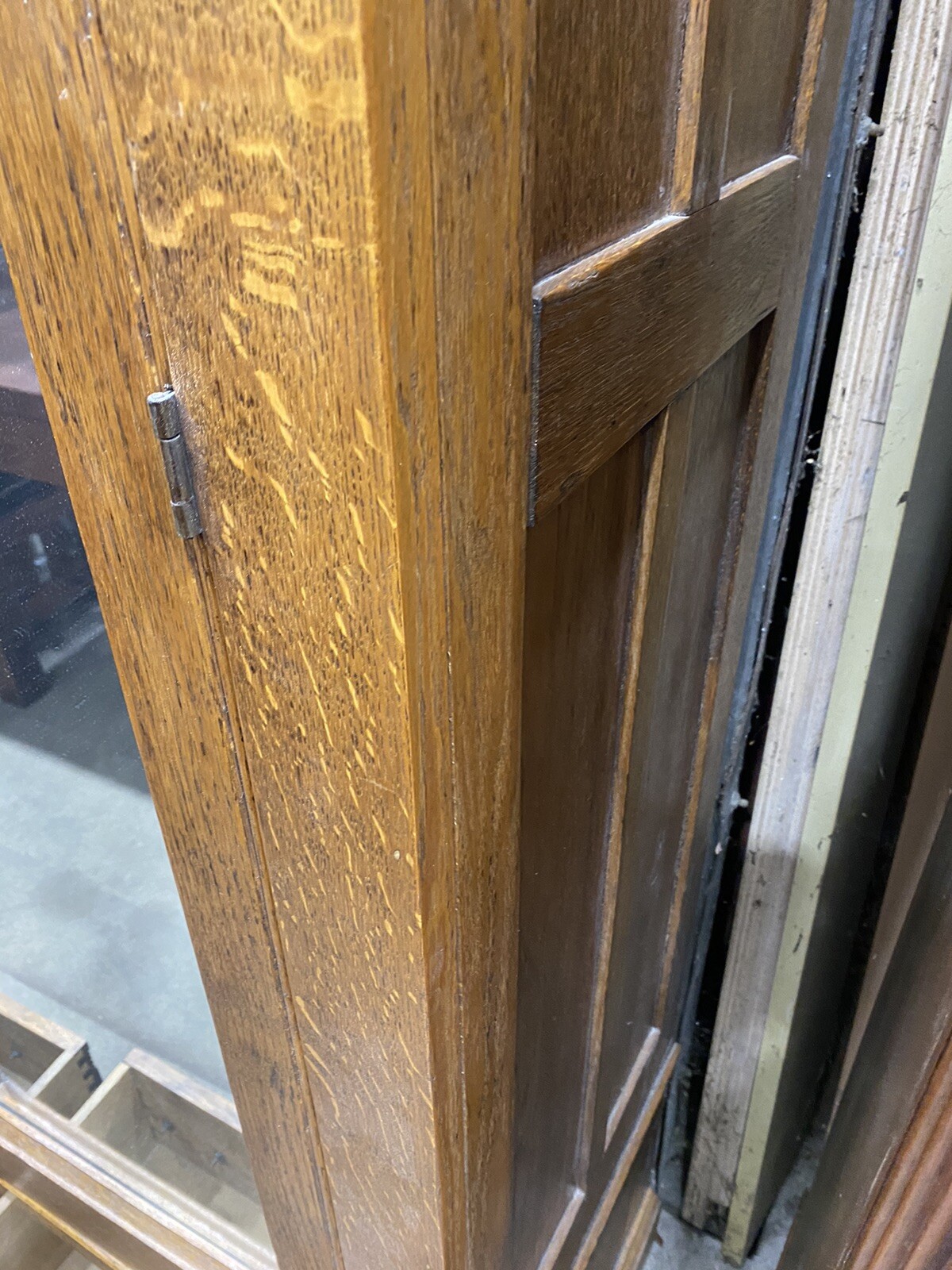 65564 Antique Victorian Oak 2 Door Wardrobe Cabinet