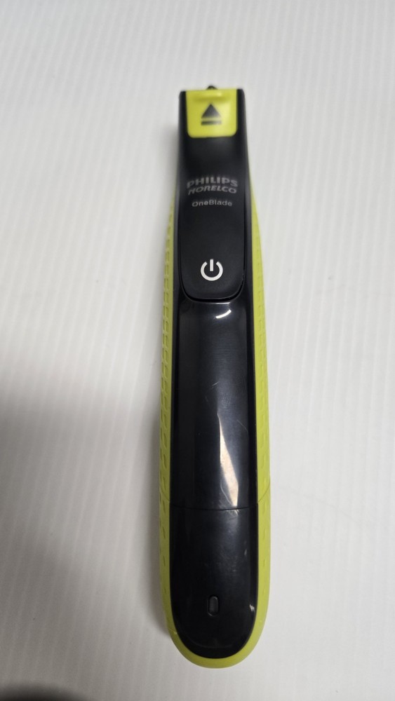 Philips OneBlade Model QP2724 Handle & Charging Cable TESTED