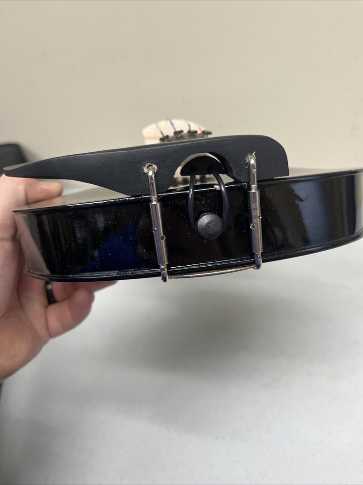 Kerrey Violin Student Black W/Case String Size 4/4