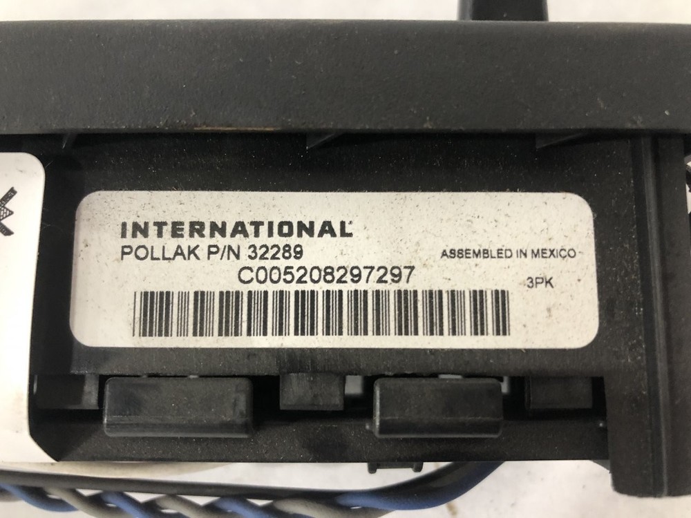 International 4400 SWITCH Dash Panel - Used