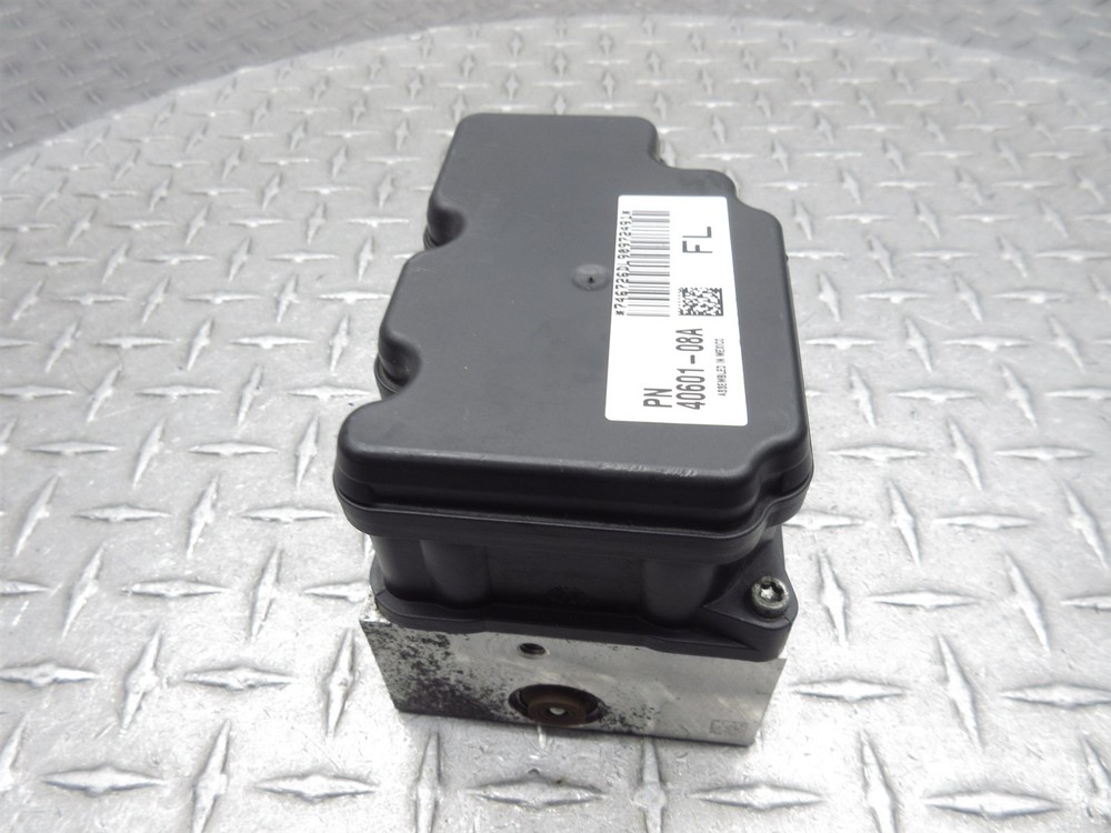 2009 Harley Electra Glide FLHTCUI ABS Pump Anti Lock Brake Module Control Unit