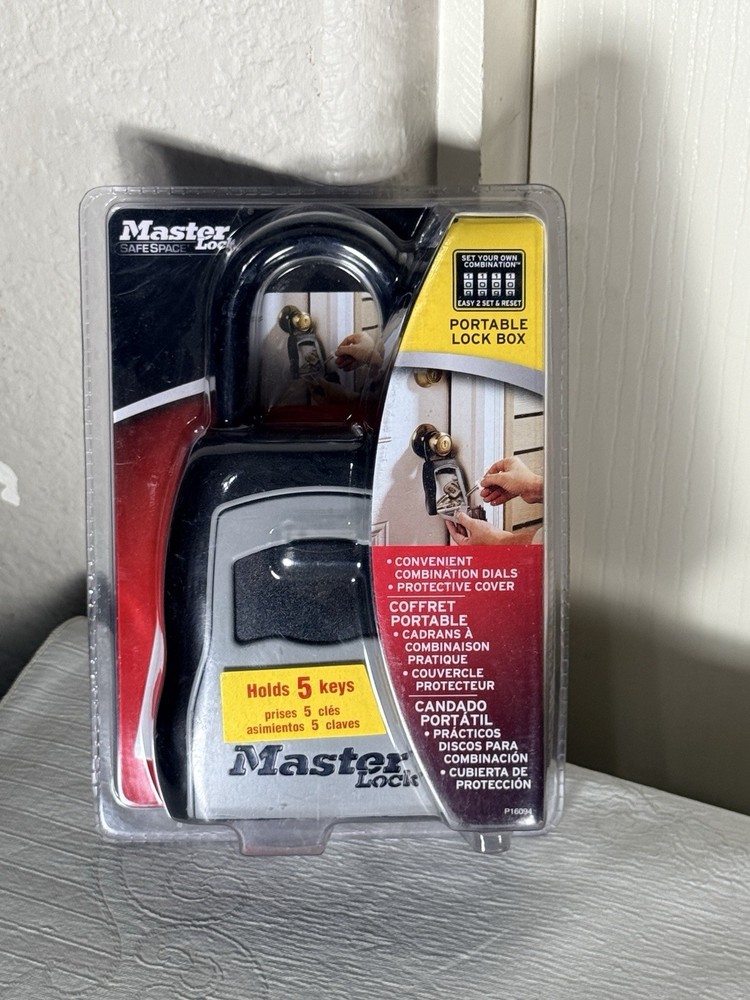 (New Sealed) Master Lock 5401D Wall Mount Lock Box / Key Security Safe