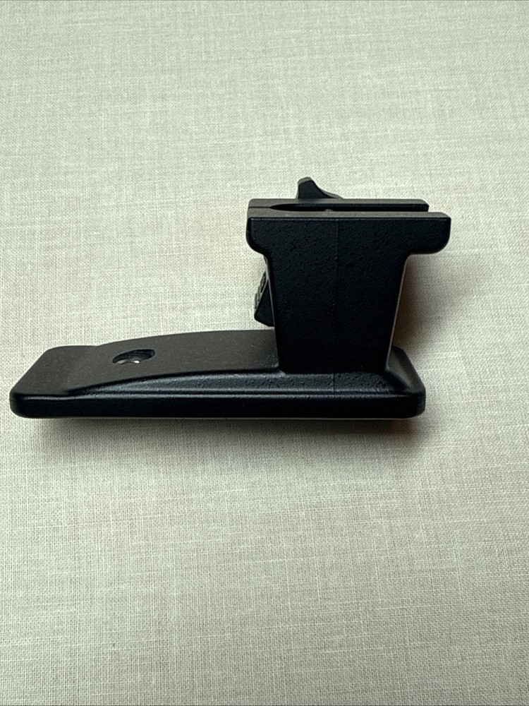 Flash Bracket Quick Release Clamp Receiver Push-Lock Camera Mount 1/4”-20 Strobo