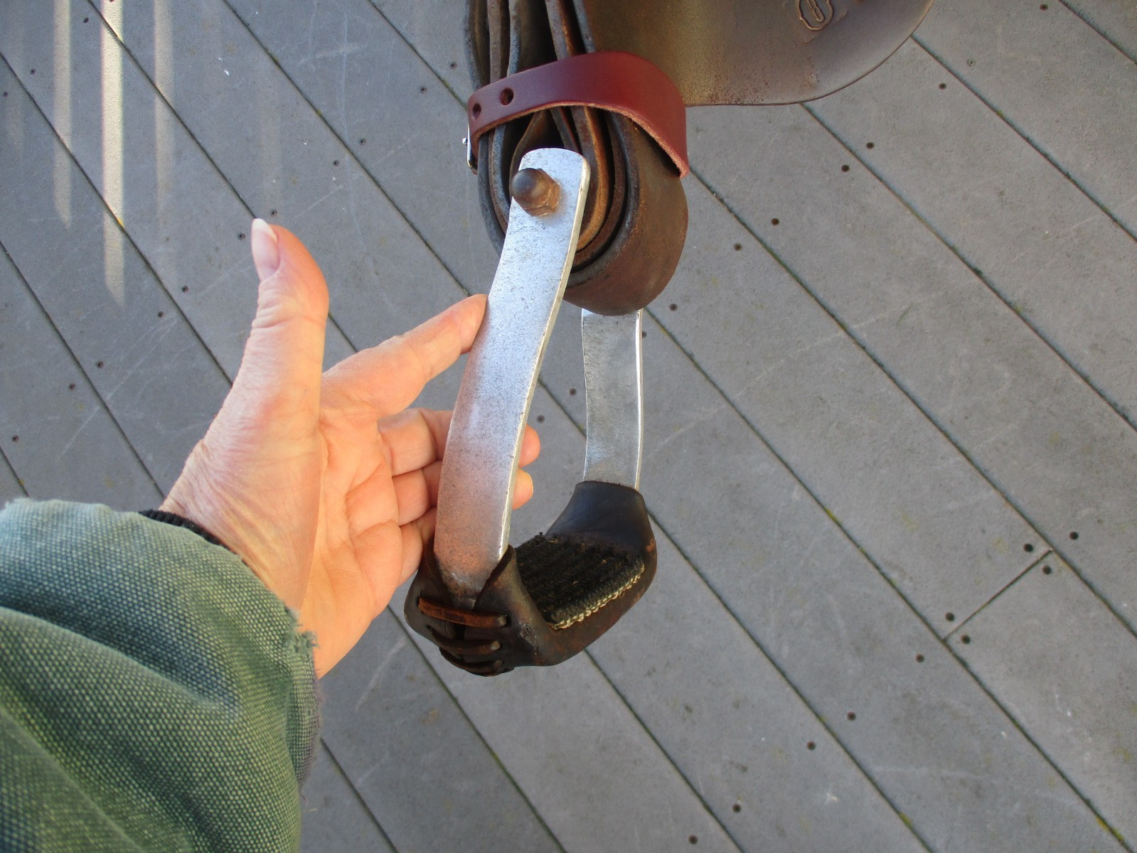 15'' FQH BARS #425 DAKOTA SADDLERY WESTERN BEAR TRAP BARREL SADDLE