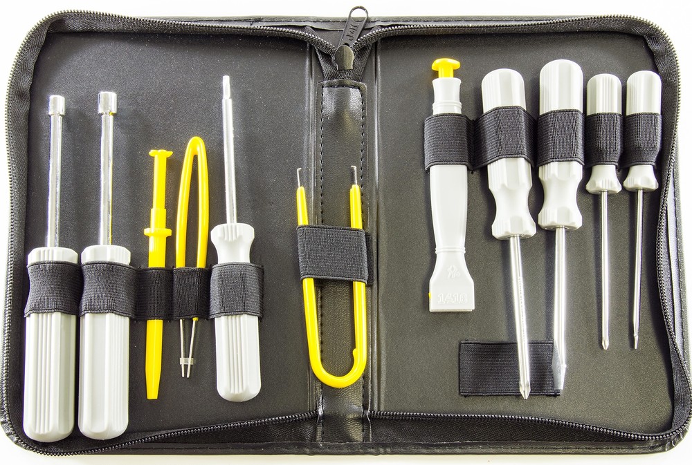 Computer Toolkit with Screwdrivers, Tweezers, IC Extractor + Inserter and More