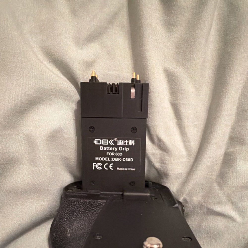 DBK Battery Grip for Canon EOS 60D Vertical Shooting Shutter Release Controls