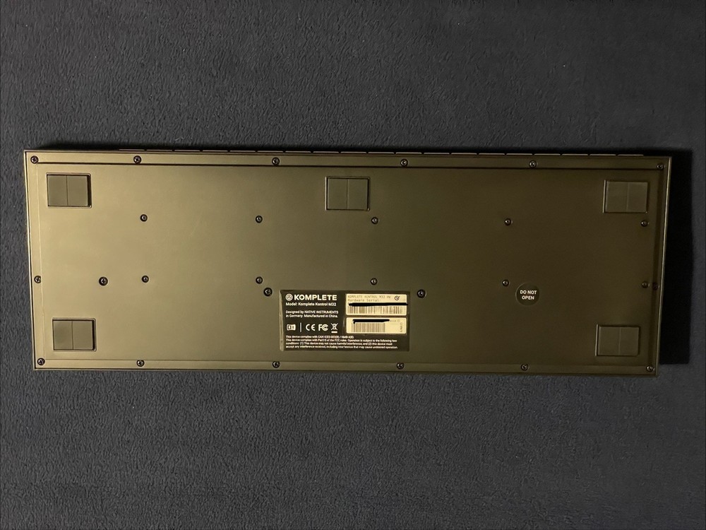 Native Instruments M32 Komplete Kontrol Keyboard Controller