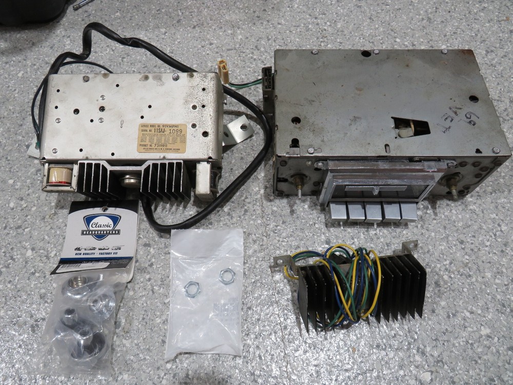 1969 C3 Corvette Stereo Radio with Knobs w/Multiplexor and Amp--Prof Restored!!