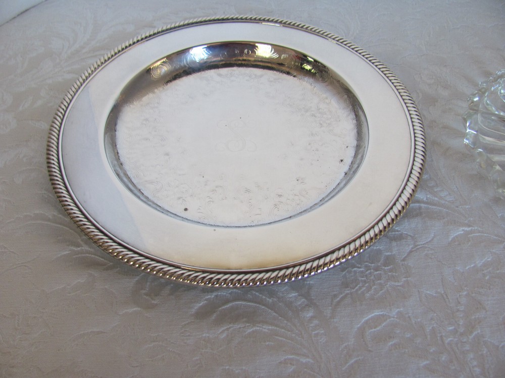 Vintage International Silver Co-Silver plate-10" Tray with Divided Glass Insert