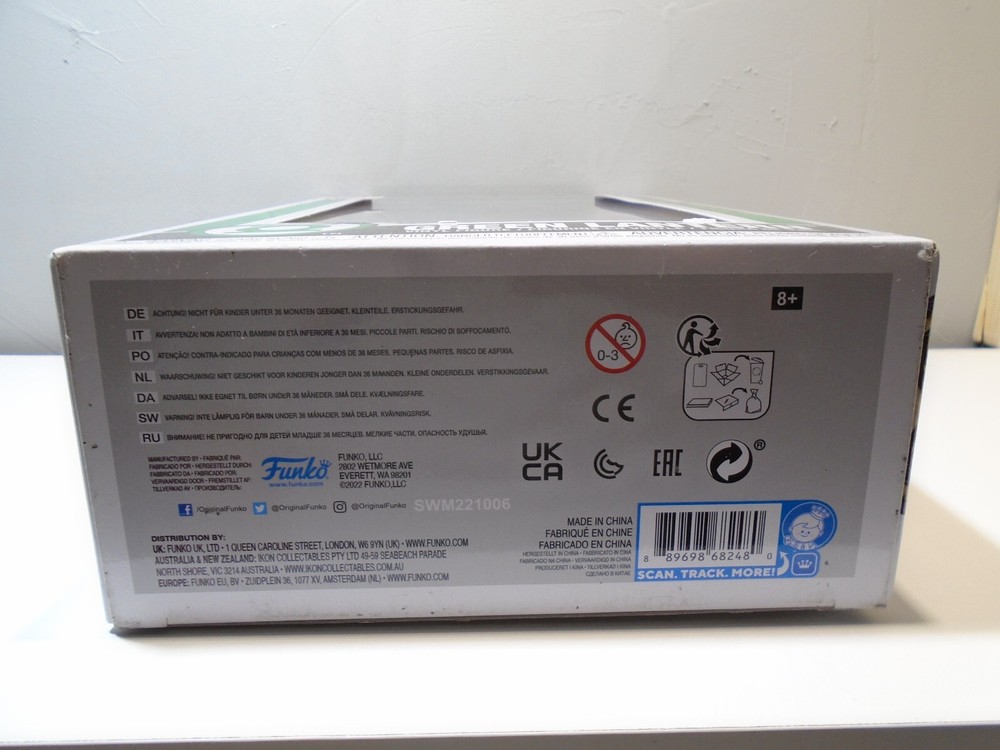 FUNKO POP! DC COMIC COVERS GREEN LANTERN FIGURE NIB (ML334)