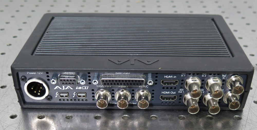 R193592 AJA Video Systems iO XT Capture Playback - Needs Power Adapter