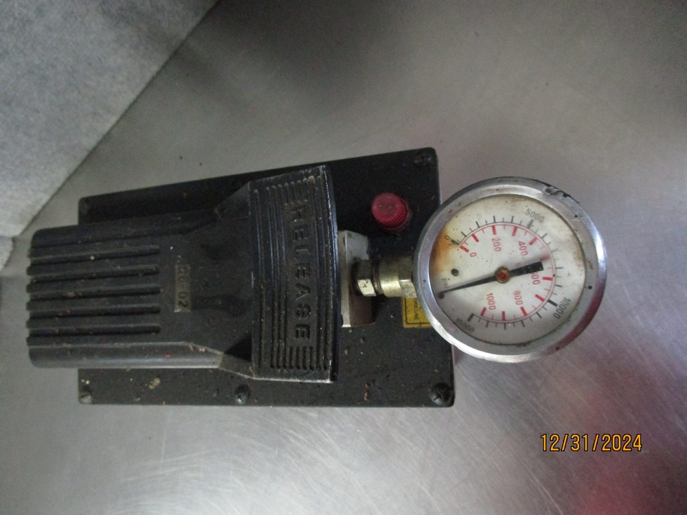 AFF Model 802 Air Hydraulic Pump