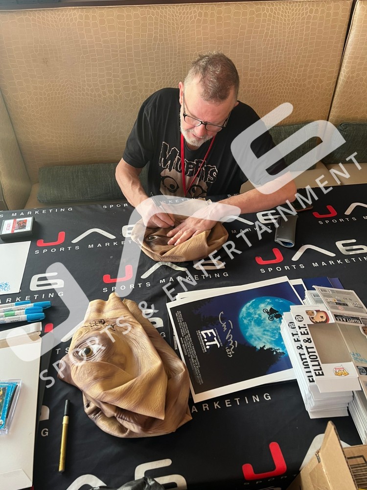 DeMeritt, Thomas, Wallace & MacNaughton autographed signed mask E.T JSA