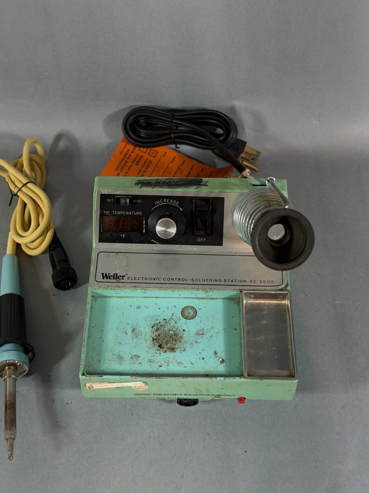Weller Electronic Control Soldering Station EC2000