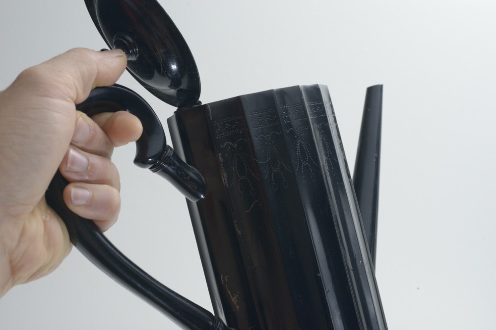 Lunt 100 r tea Silver Pot - Painted Black