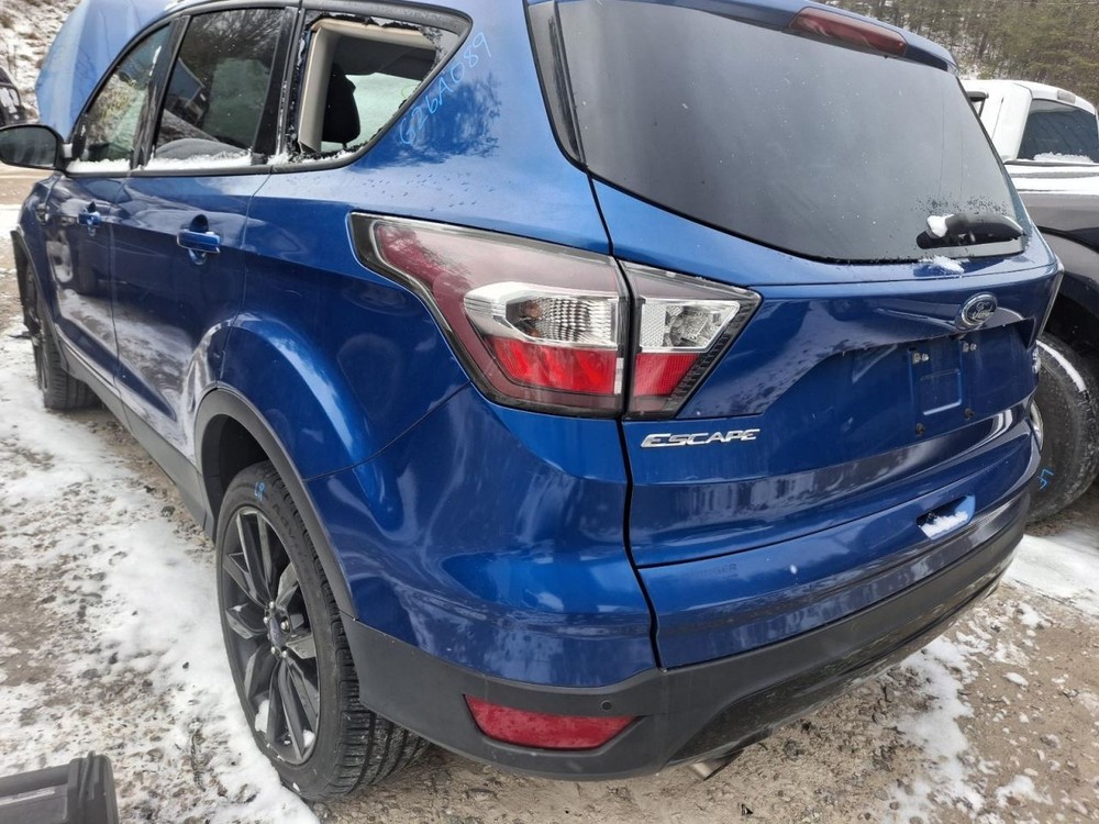 2017 Ford Escape 8 Screen Display - Used, Reprogramming Required, No Code