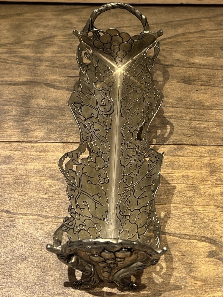 Vintage Studio Silversmiths Cracker Holder Grapevine Design Serve Ware 9” VTG