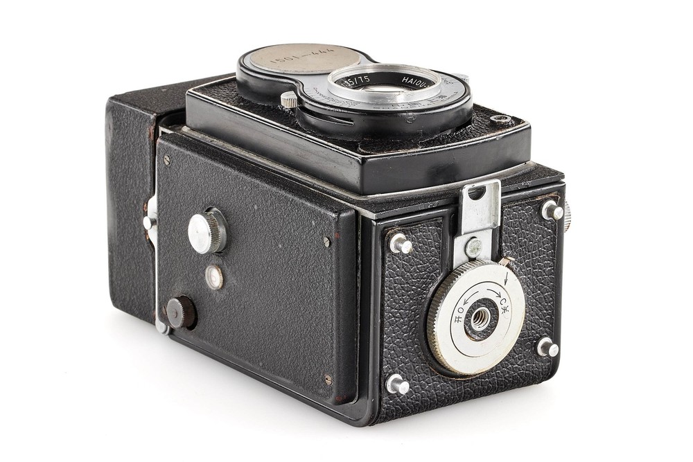 @ Seagull 1501 Chinese Motor Camera c.1960