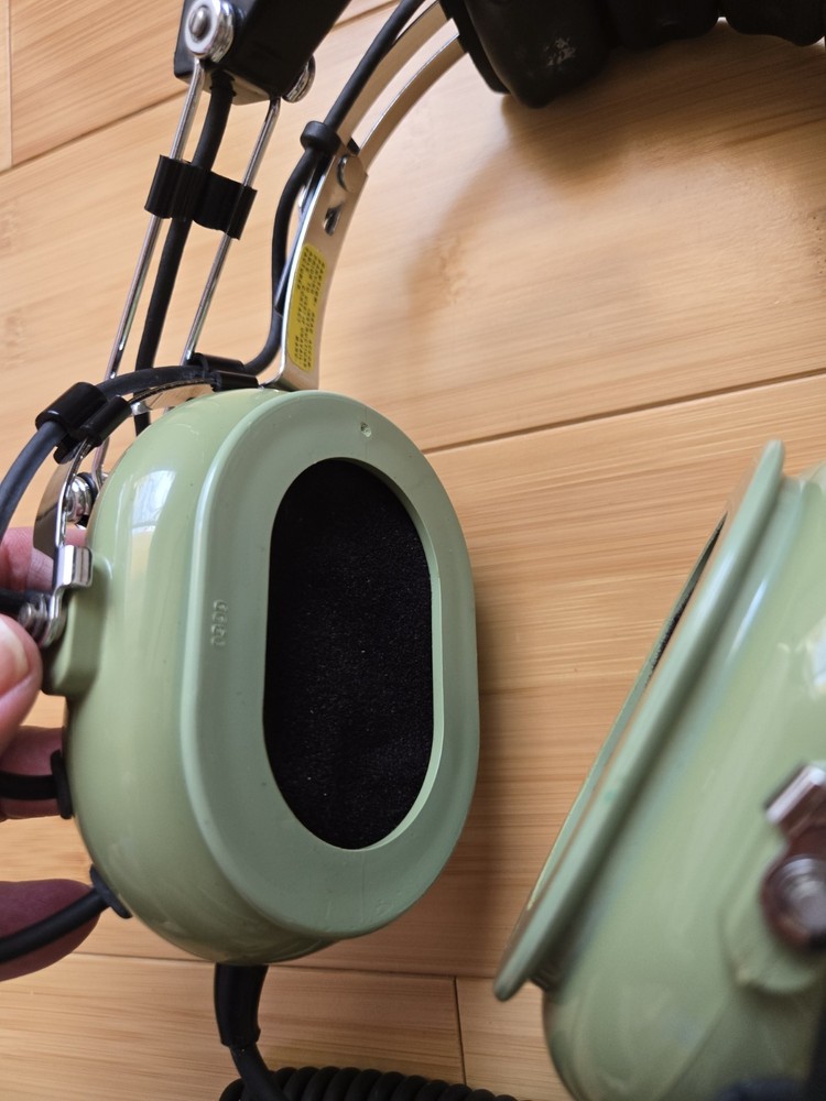 David Clark H10-36 Headset With Attached Mic Not Tested