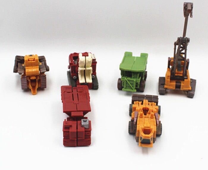 Transformers Rare Devastator Legends Decepticons & Autobots Action Figure IN BOX