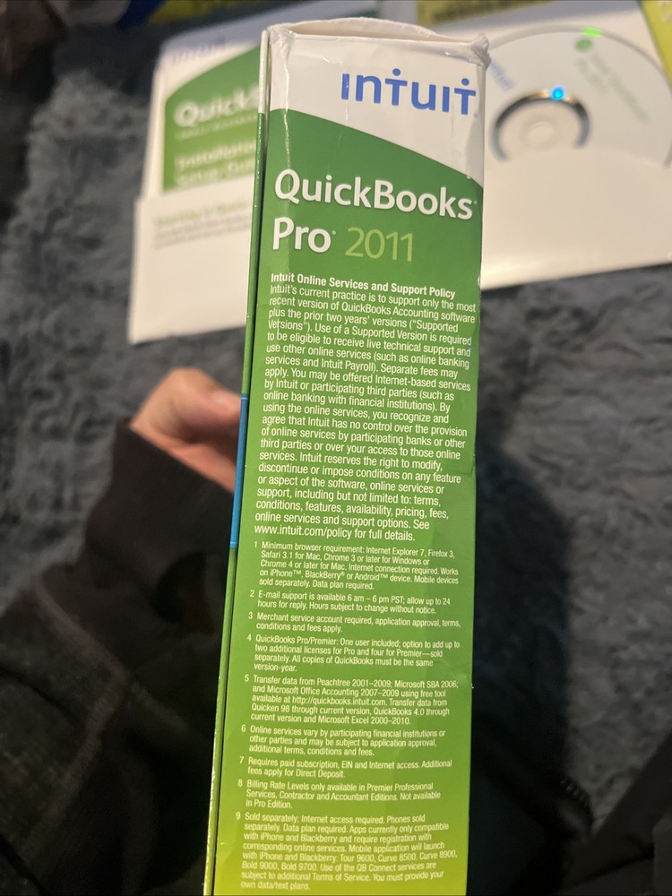 Intuit QuickBooks Pro 2011 Windows Version with License Key-Used A-895