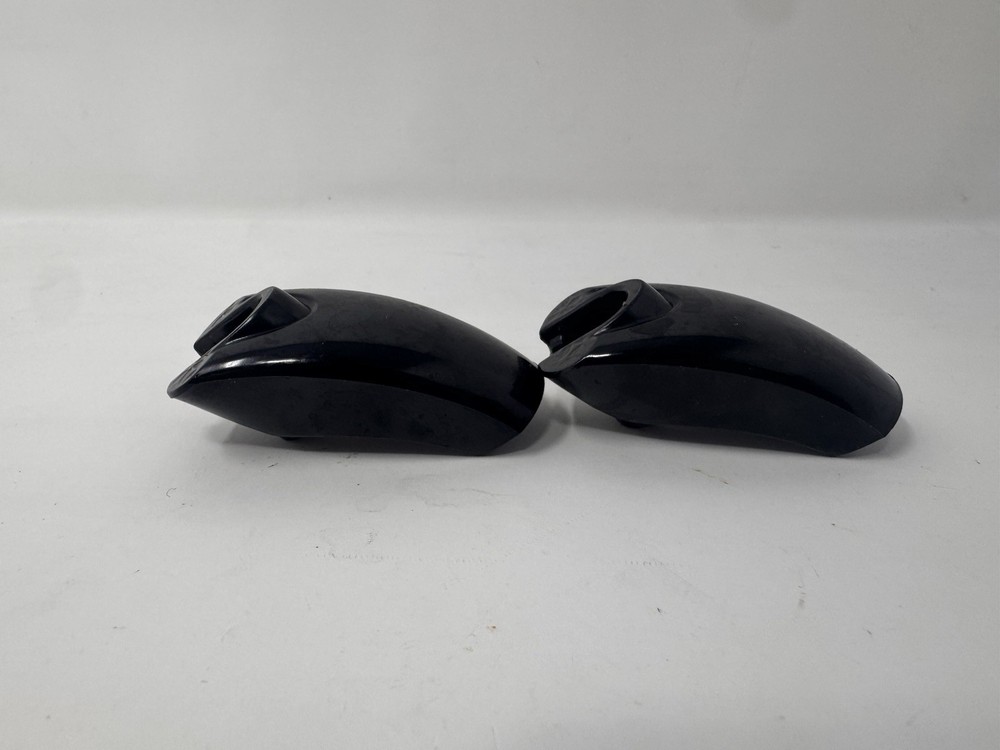 Presto Kitchen Kettle Multi Cooker Steamer Replacement Feet 2pcs w Screws