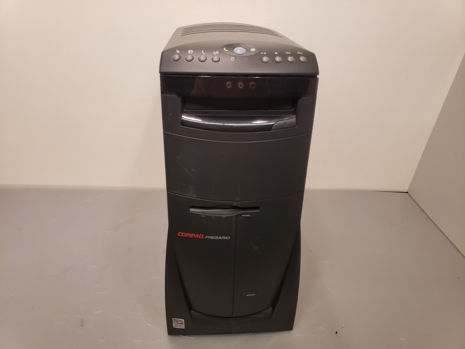 Vintage Compaq Presario 4840 Tower Pentium II 266 MMX 32MB 6.4GB OEM Win95 ISA