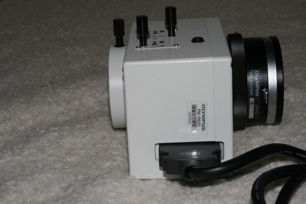 OLYMPUS MICROSCOPE CAMERA ATTACHMENT PM-PB20 W. Olympus Eyepiece ,Adapter, Cable