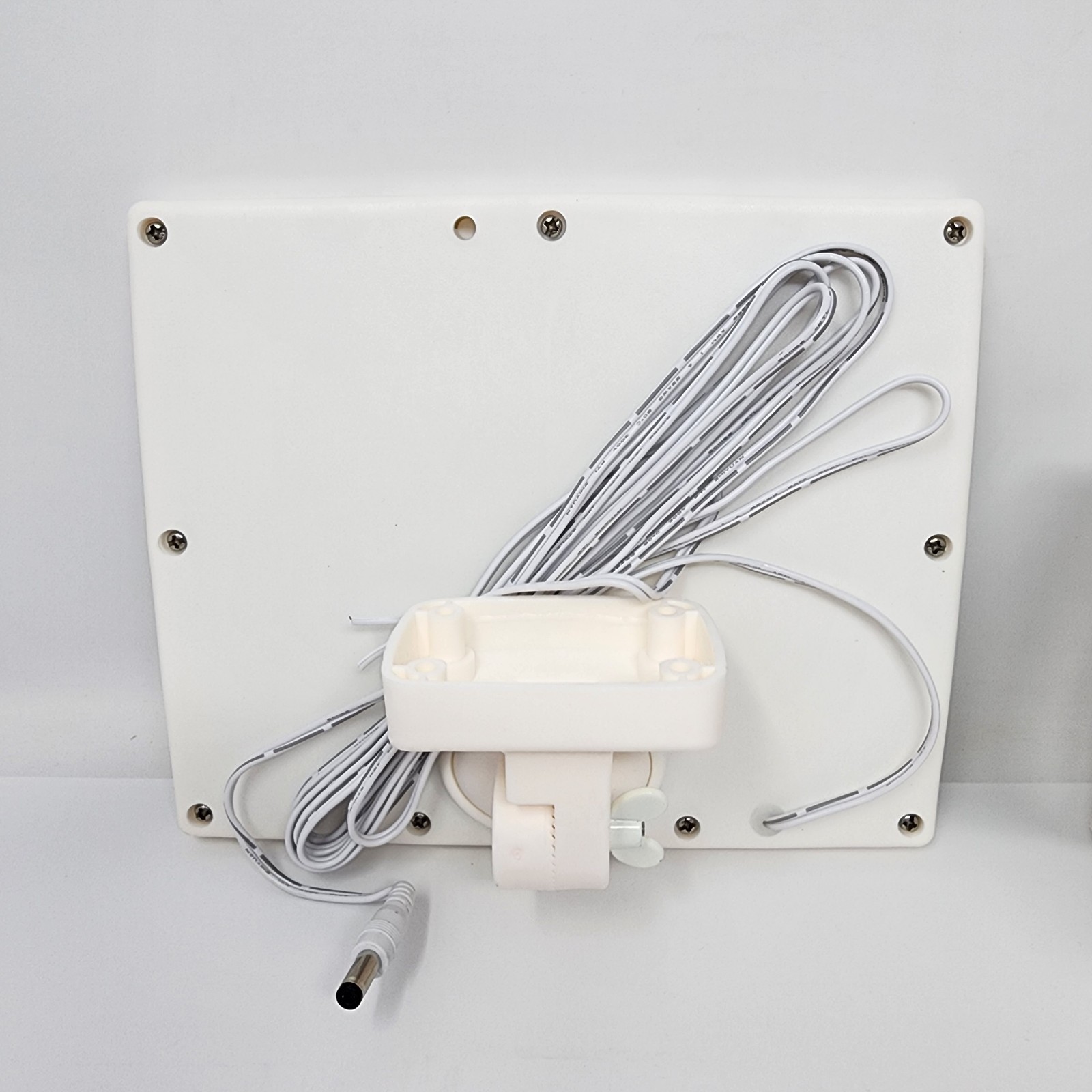 Westinghouse 2000 Lm Triple-Head Solar LED Motion Activated Security Light White